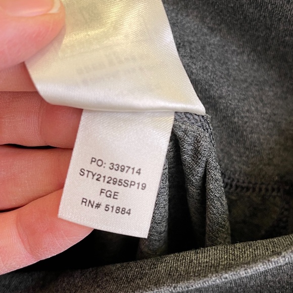 Patagonia | Trail Beta Eco Rollover Waist Capri's - Picture 11 of 15